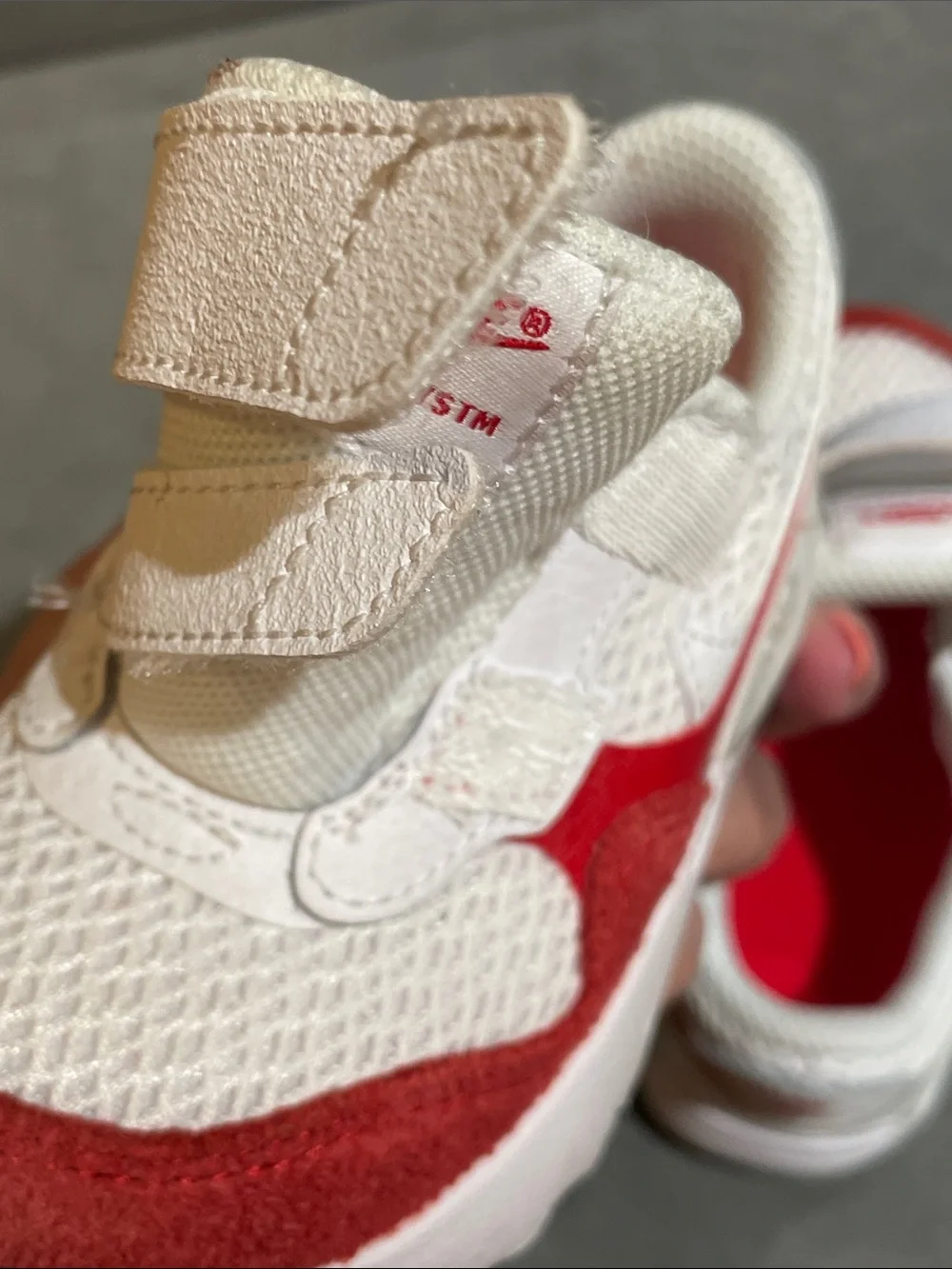 Nike Air Max 6C Sneakers Baby Toddler White Red Hook & Loop Athletic Shoes